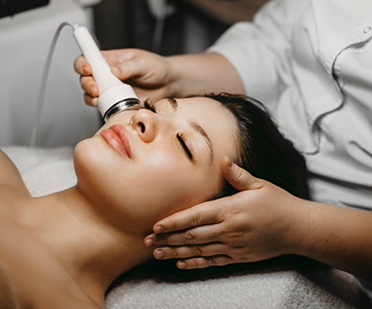 Lymphatic drainage massage